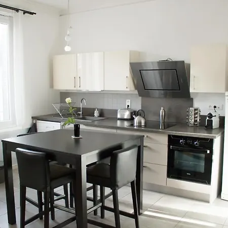 Nice Two Flat - 55 Sqm